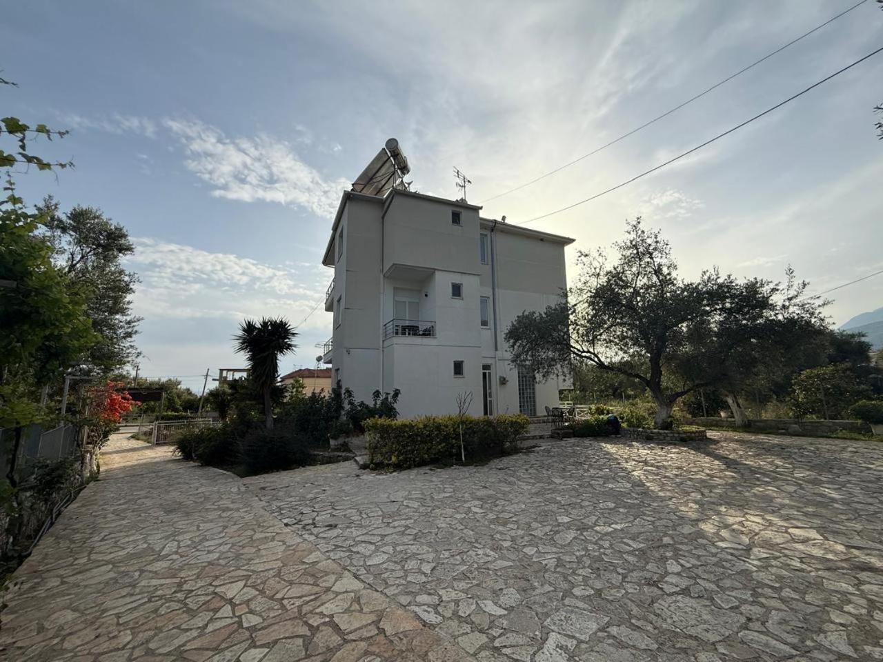Hotel Stolis Himare Exterior foto
